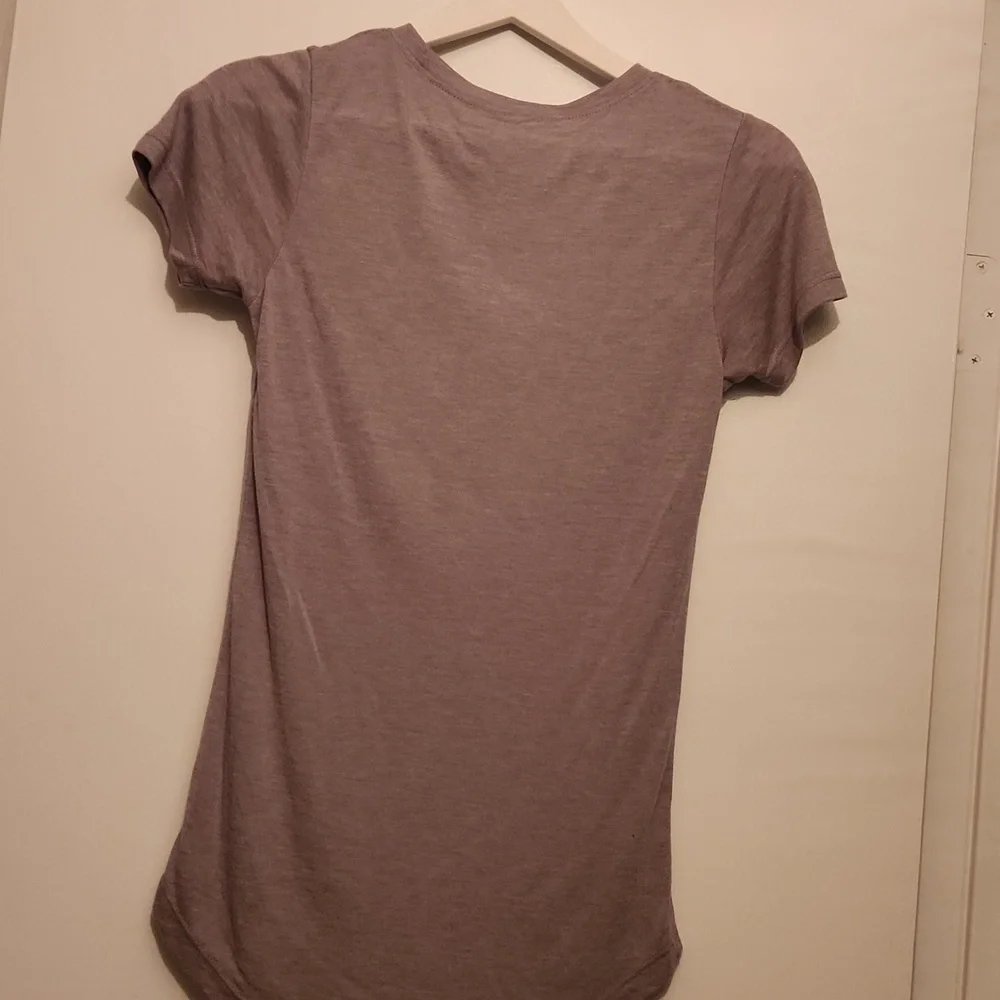 Looney Tunes T Shirt size Small. Multicolor - Picture 4 of 4
